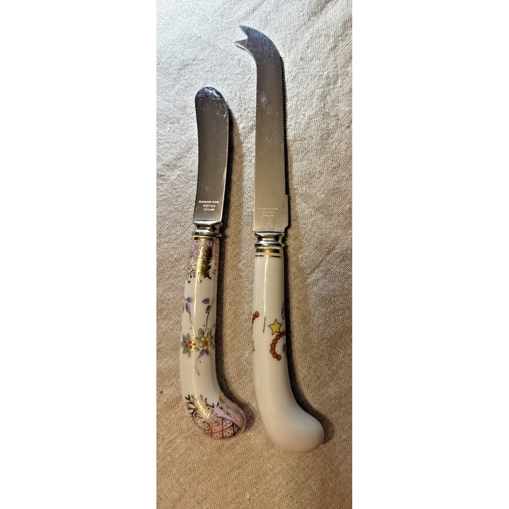 2 pcs Sheffield House of Prill floral and Christmas theme Cheese Knife England‎